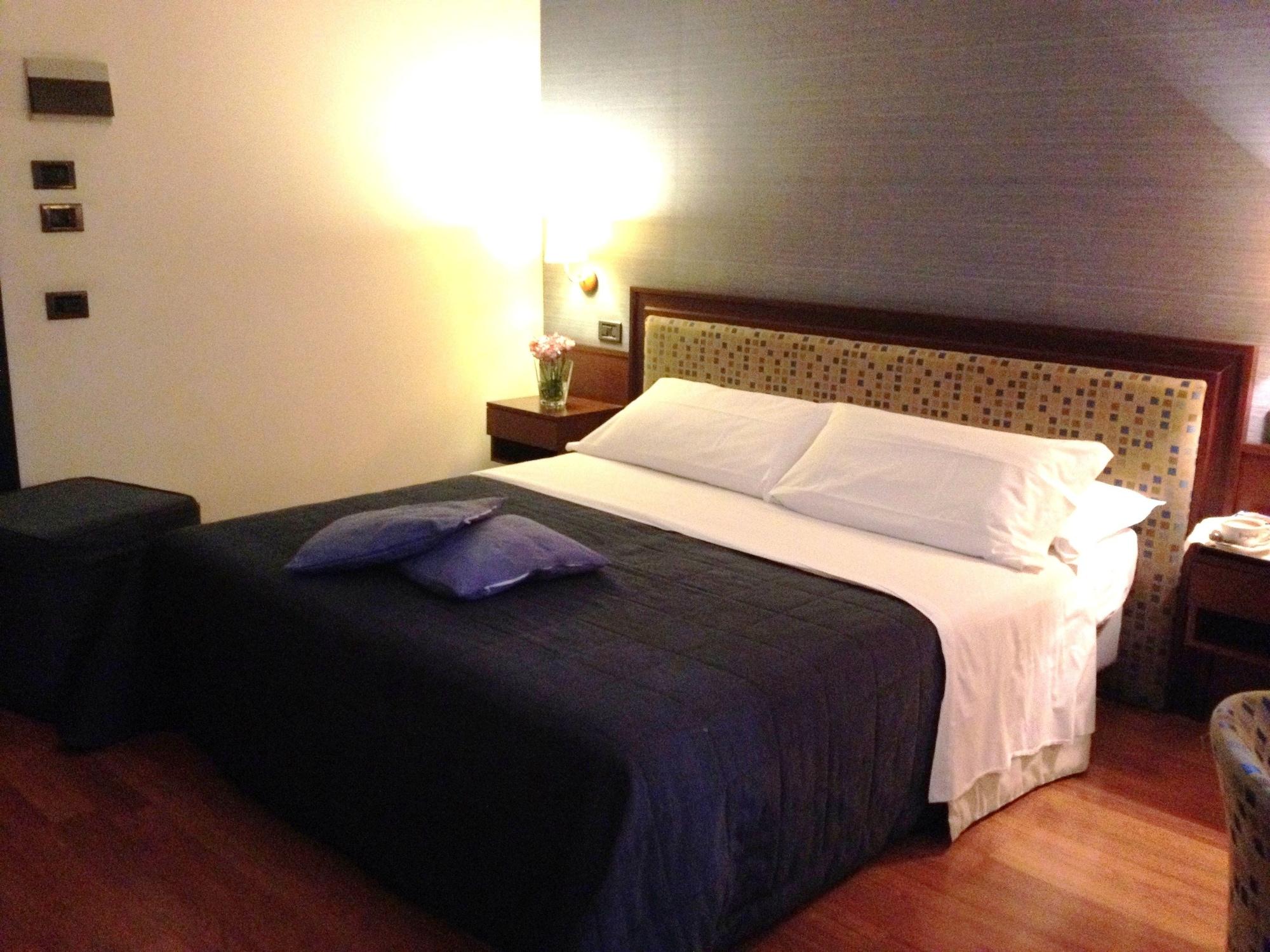 Hotel Montreal راغوزا المظهر الخارجي الصورة