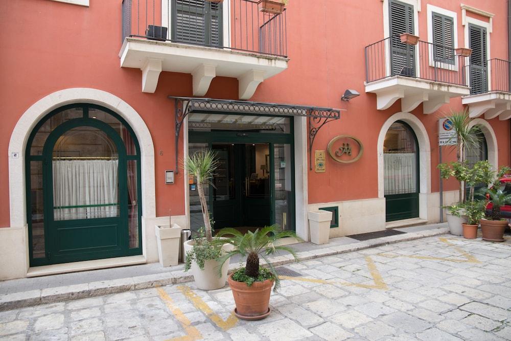 Hotel Montreal راغوزا المظهر الخارجي الصورة